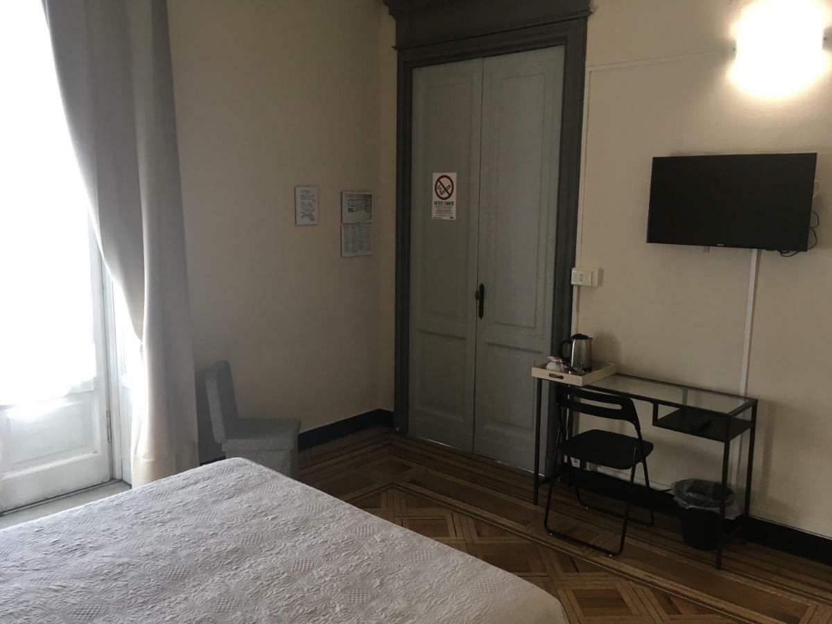 Check-Inn Rooms Genova Centro Ngoại thất bức ảnh