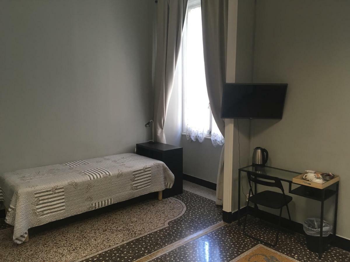 Check-Inn Rooms Genova Centro Ngoại thất bức ảnh